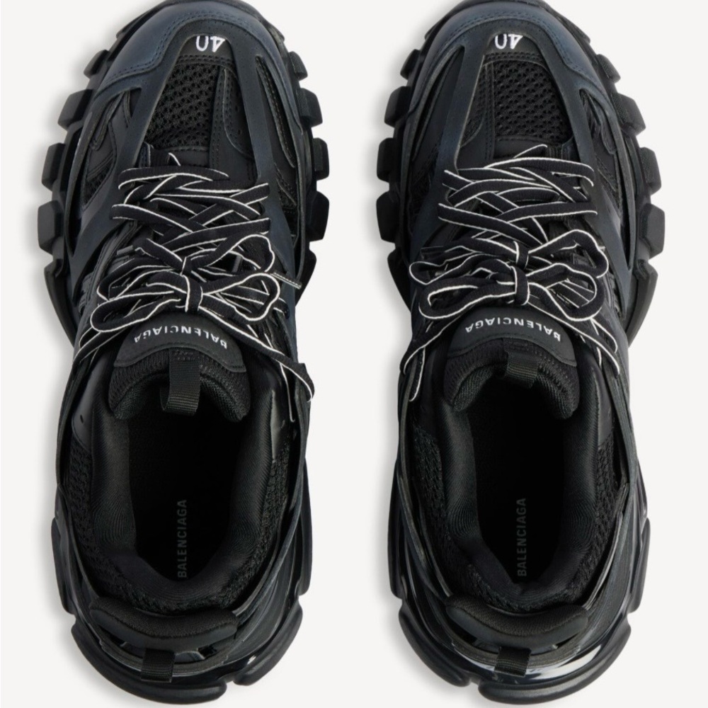 BALENCIAGA WOMEN'S TRACK SNEAKER IN BLACK 🔥🔥🔥